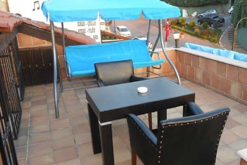 Mavilla Otel 2*